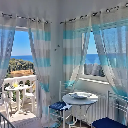 Apartment Dimitra's 4 Klm Away From Chora