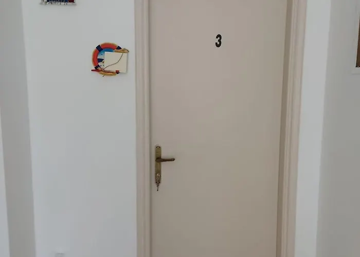 Dimitra's 4 Klm Away From Chora Apartment