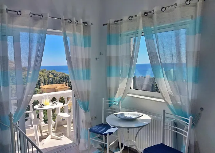 Apartment Dimitra's 4 Klm Away From Chora