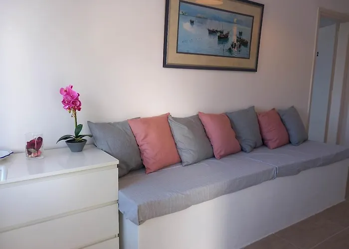 Dimitra's 4 Klm Away From Chora Steniaí